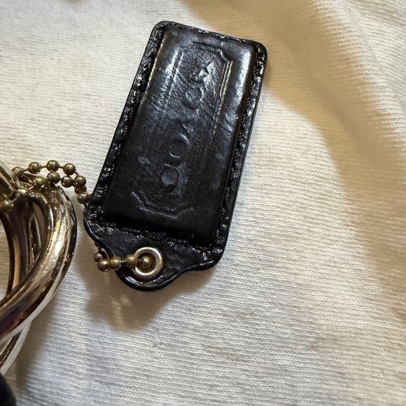 Coach Black Leather Zoe Shoulder Bag with purple satin lining Great Condition - Picture 4 of 7